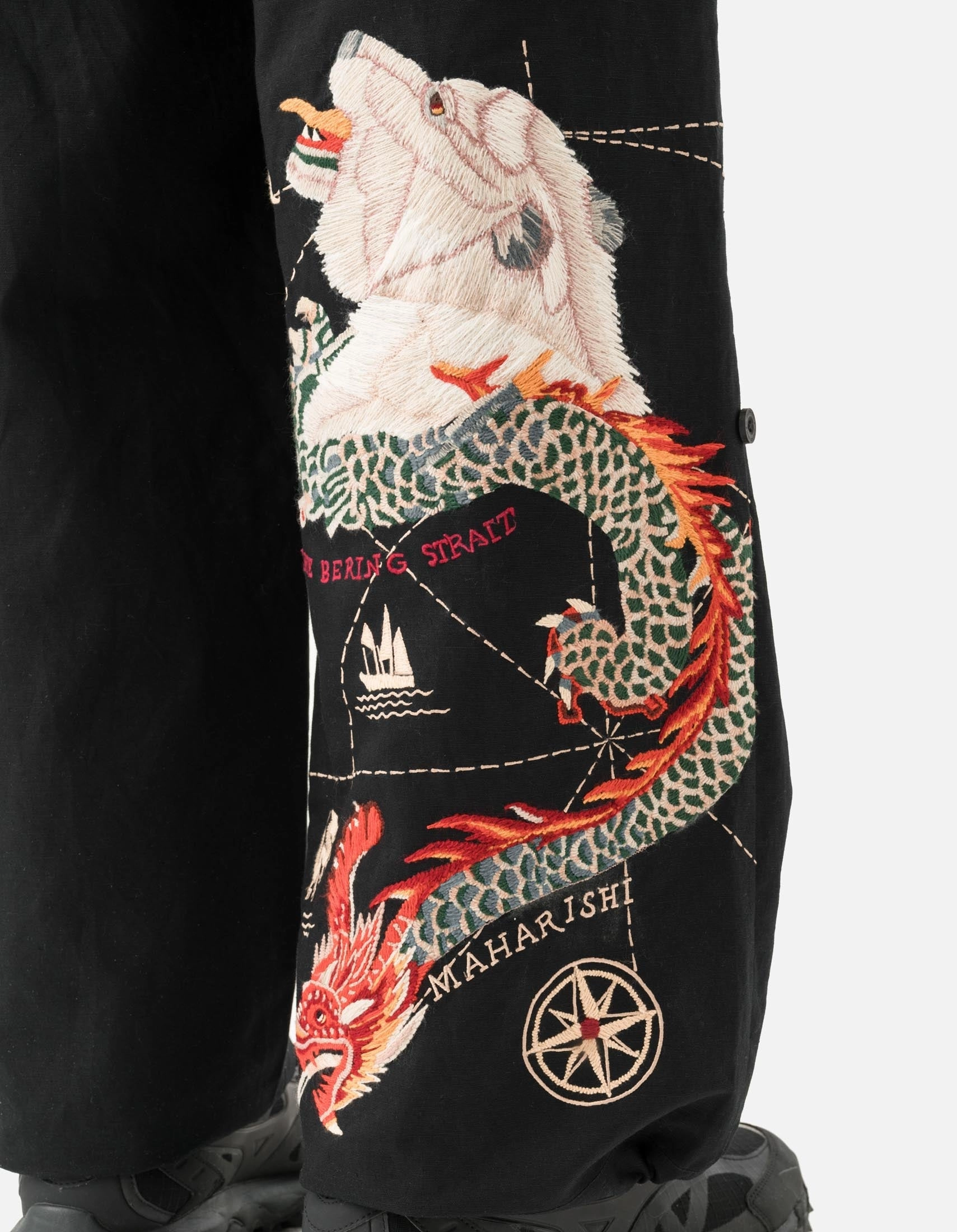 7087 The Bering Strait Embroidered Loose Snopants? Black Seamless Comfort