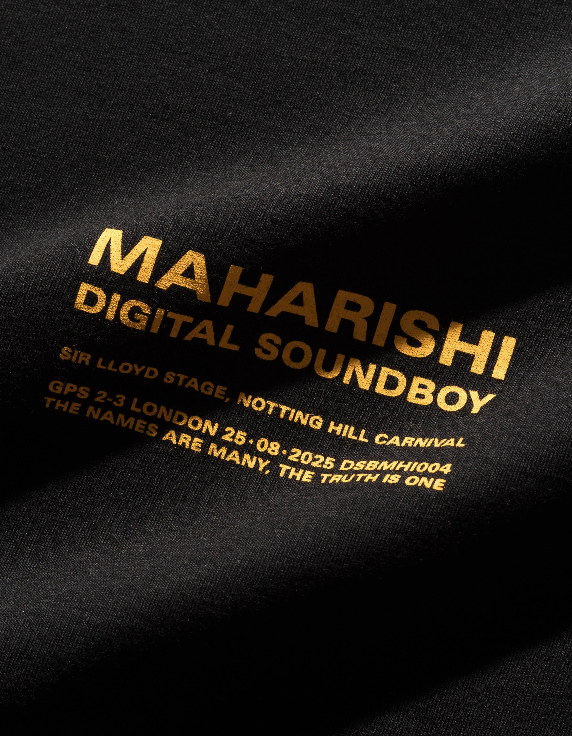 7414 Maharishi DSB004 S/S T-shirt Black/Gold Sporty Fit Essential Casual