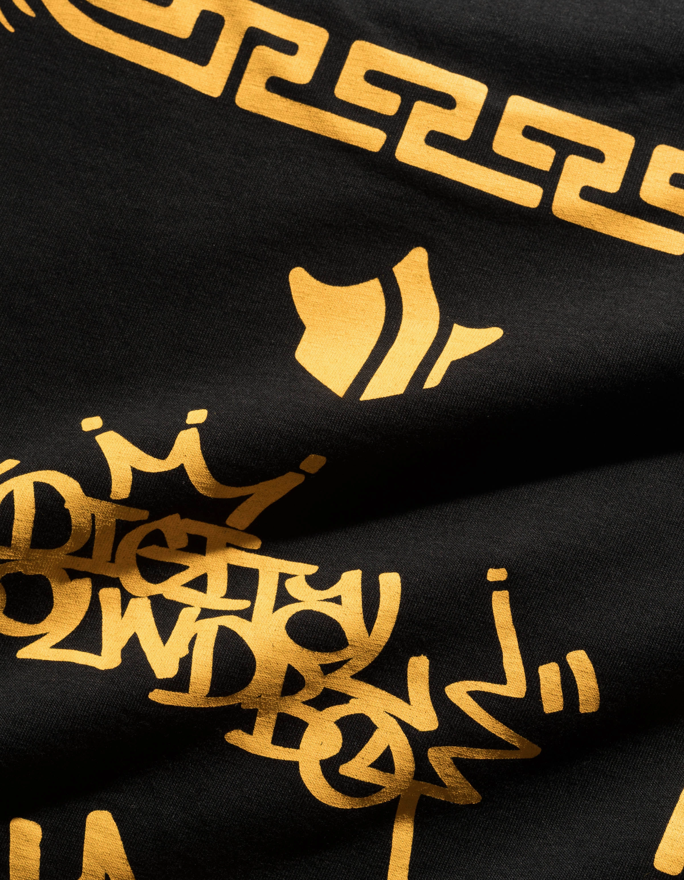 Classic Comfort Style 7414 Maharishi DSB004 S/S T-shirt Black/Gold