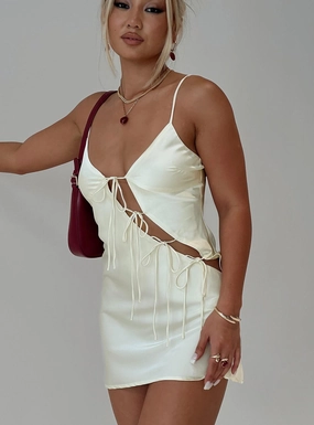 About A Girl Mini Dress Cornsilk Basic Mood