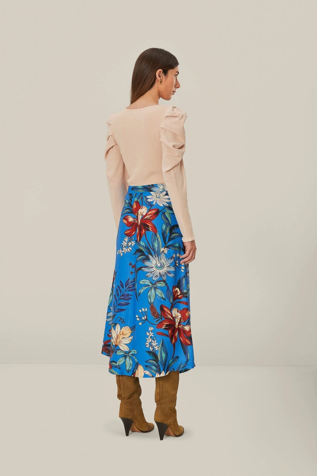 Neutral Tones Blue Surreal Flowers LENZING? ECOVERO? Midi Skirt