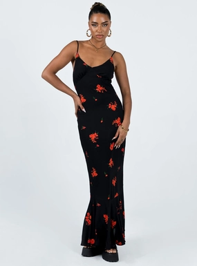 QuickDryTechnology Tiered Skirt Lucan Maxi Dress Black / Red