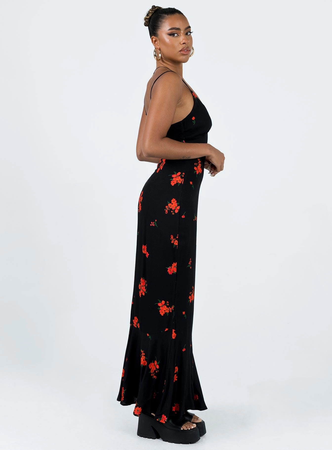 Trendy pick Fitted Design Lucan Maxi Dress Black / Red