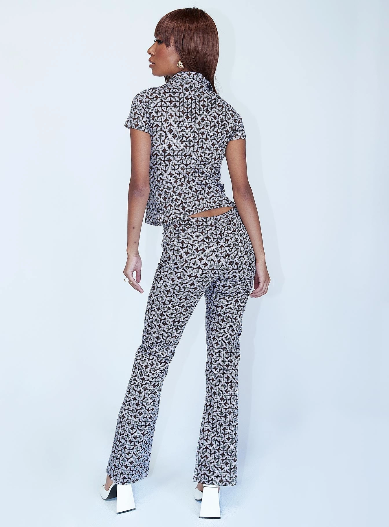 Simple and Cozy NonSlipGrip Motel Jopan Trouser Retro Tile Multi