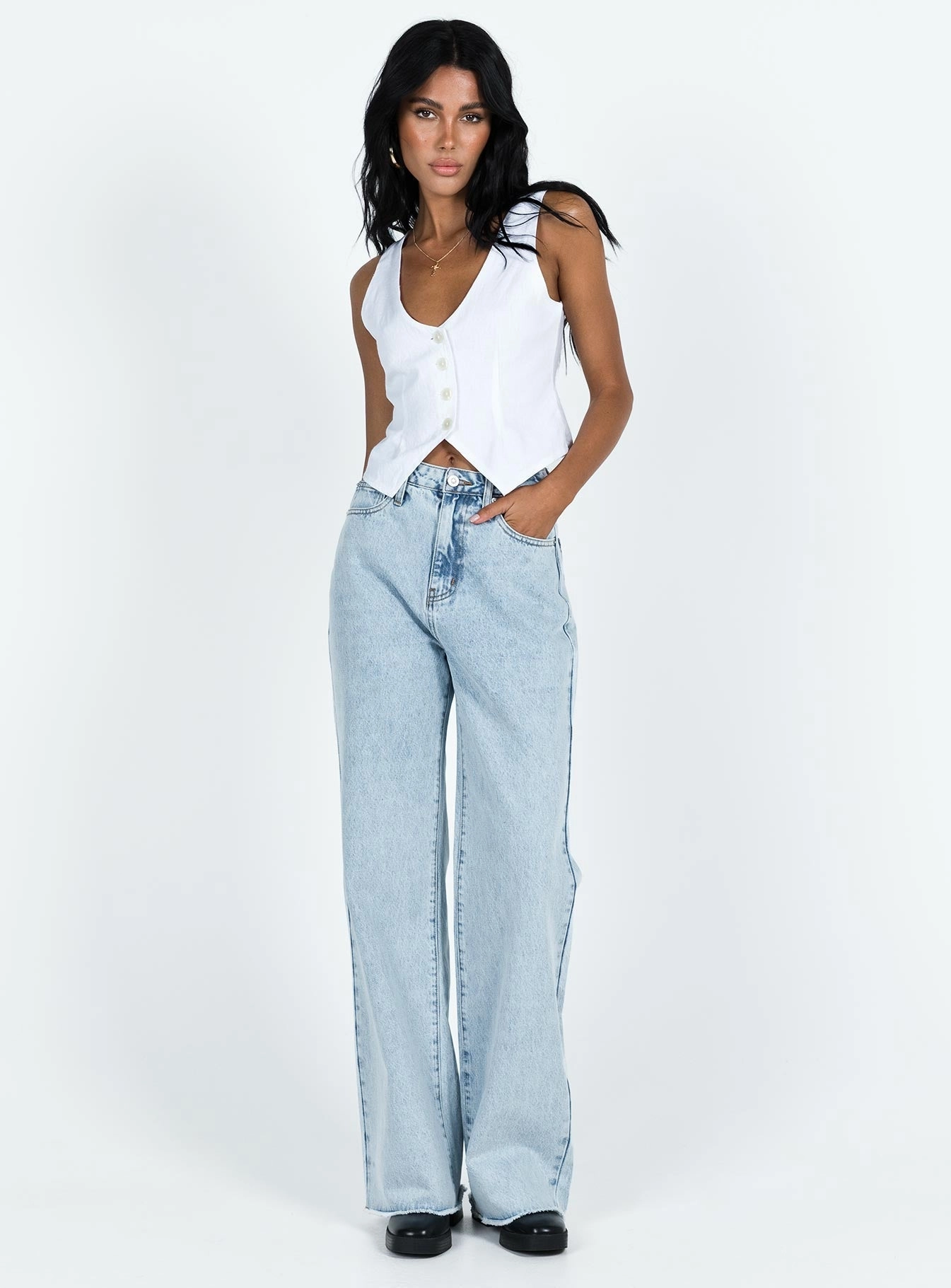 Odor Control Tech Slim Modern Carey Denim Jeans Light Wash