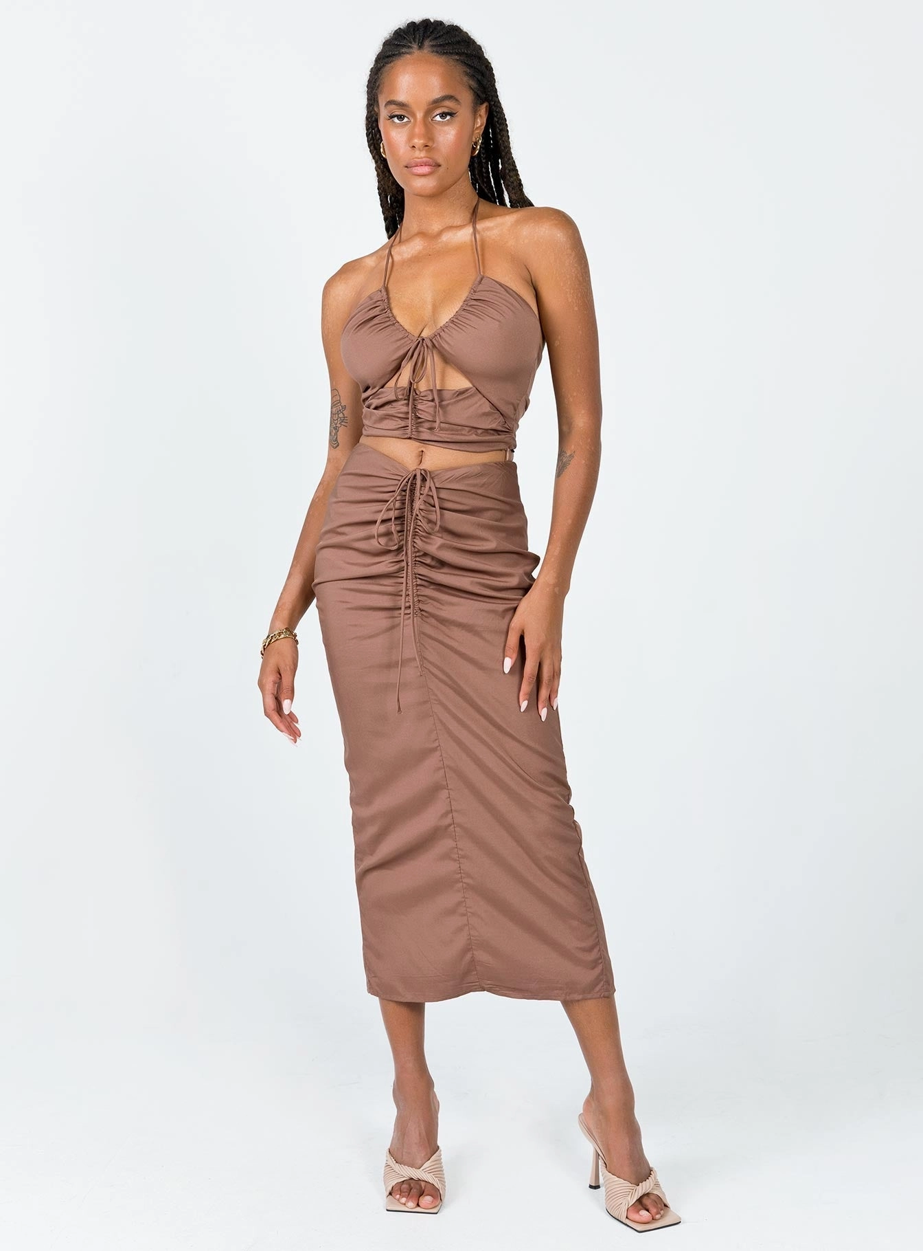 Amora Set Brown ribbed texture
