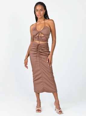 Amora Set Brown ribbed texture