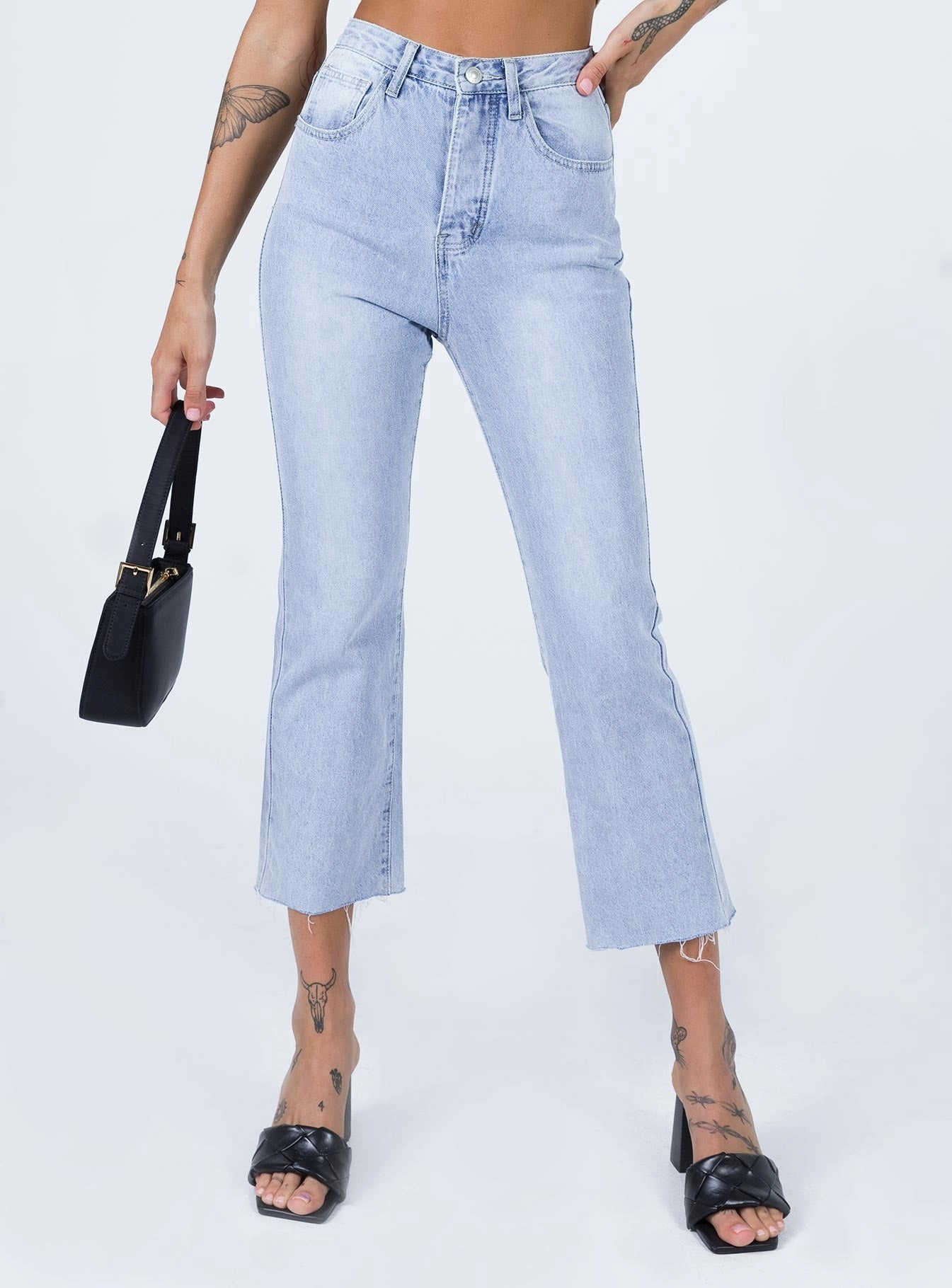 Smart Comfort Daily Wear Summer Vibes Music Event Angela Cropped Jeans Light Wash Denim