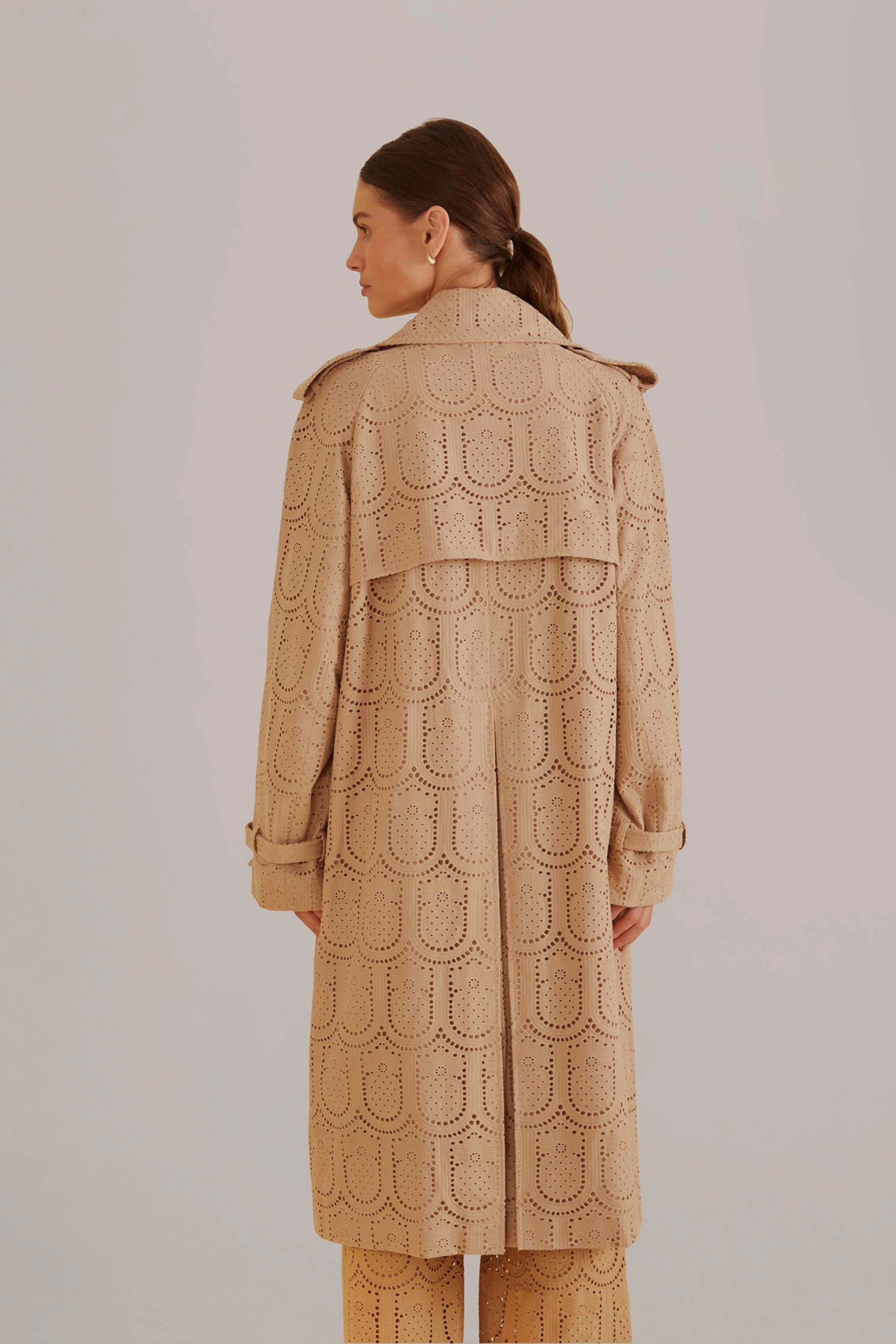 Windproof Cuffs Warmth Retention Khaki Pineapple Cotton Eyelet Trench Coat