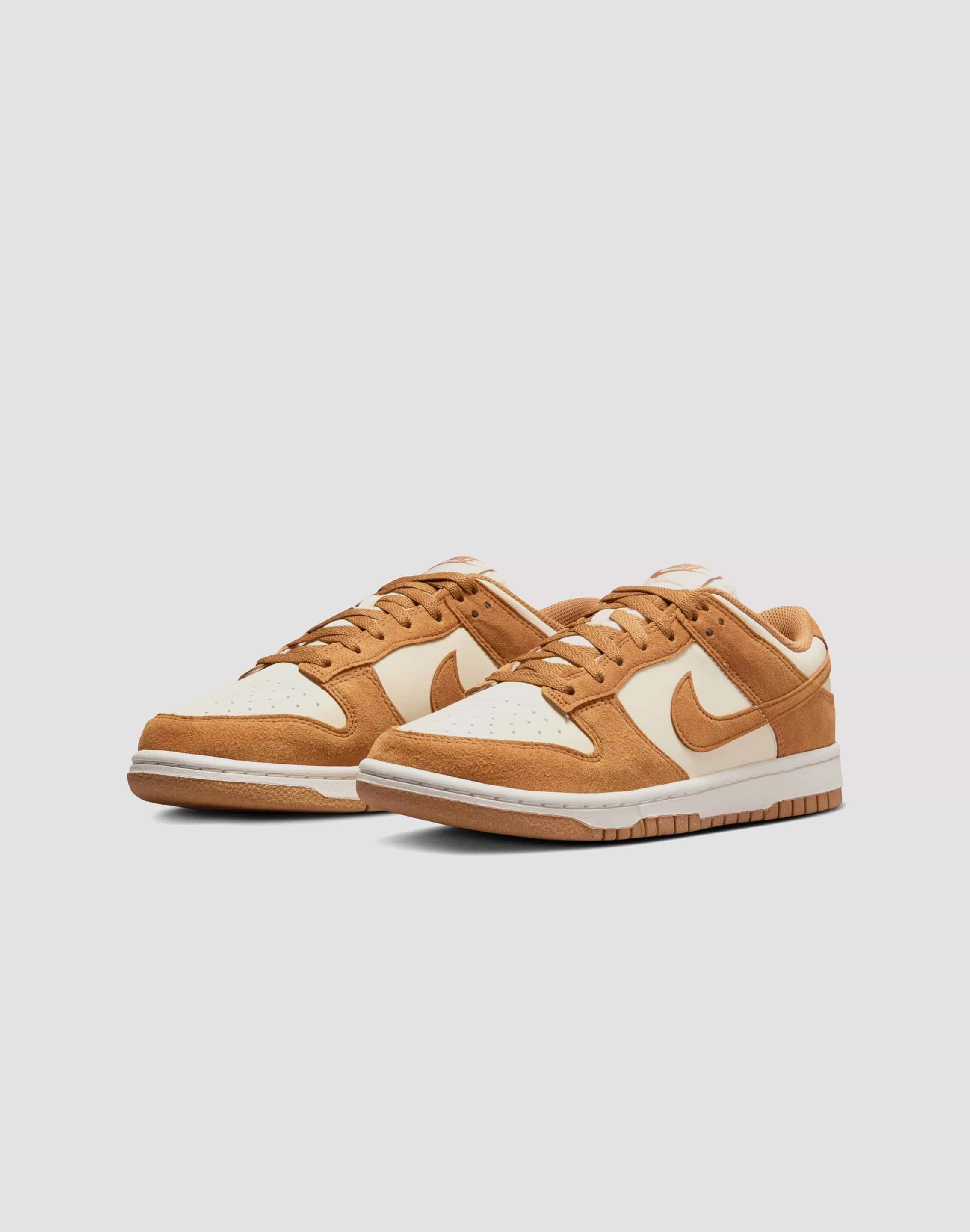Daily Wear Lightweight Trail Shoes Nike Dunk Low "Coconut Milk" Shoe