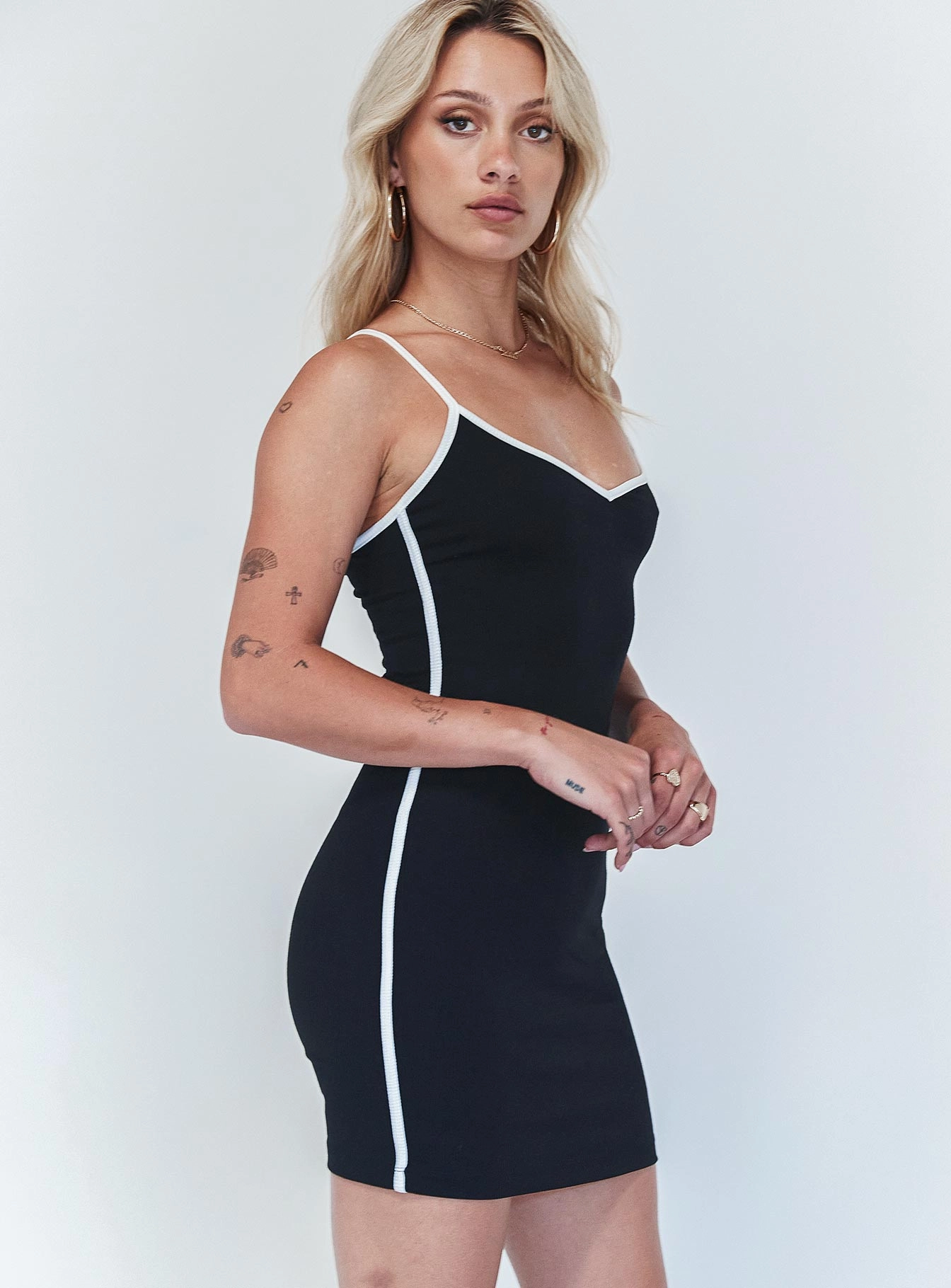 Evening Glow Arabellae Mini Dress Black