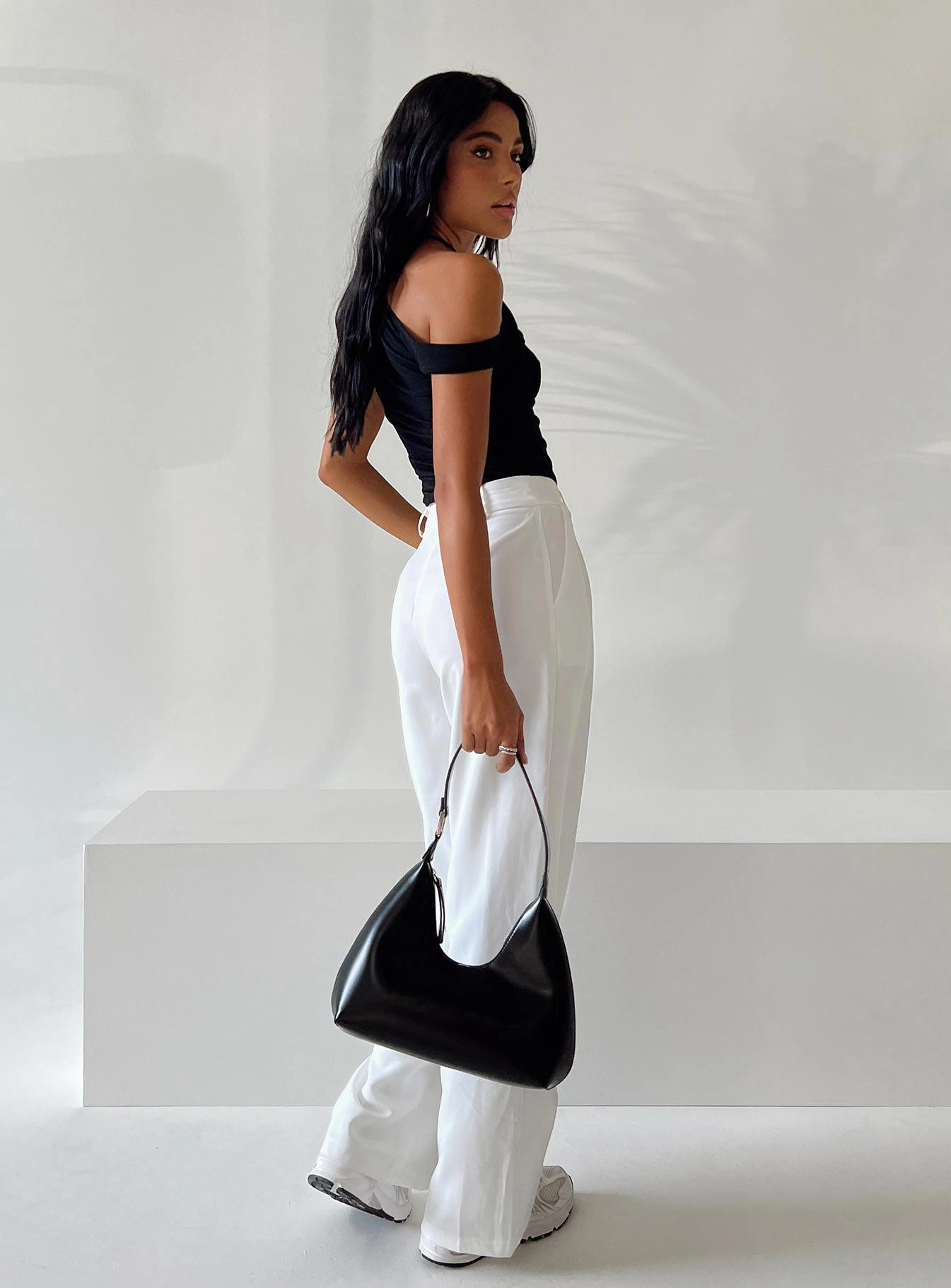 Low Profile Fasteners Flowy legs Archer Pants White Petite