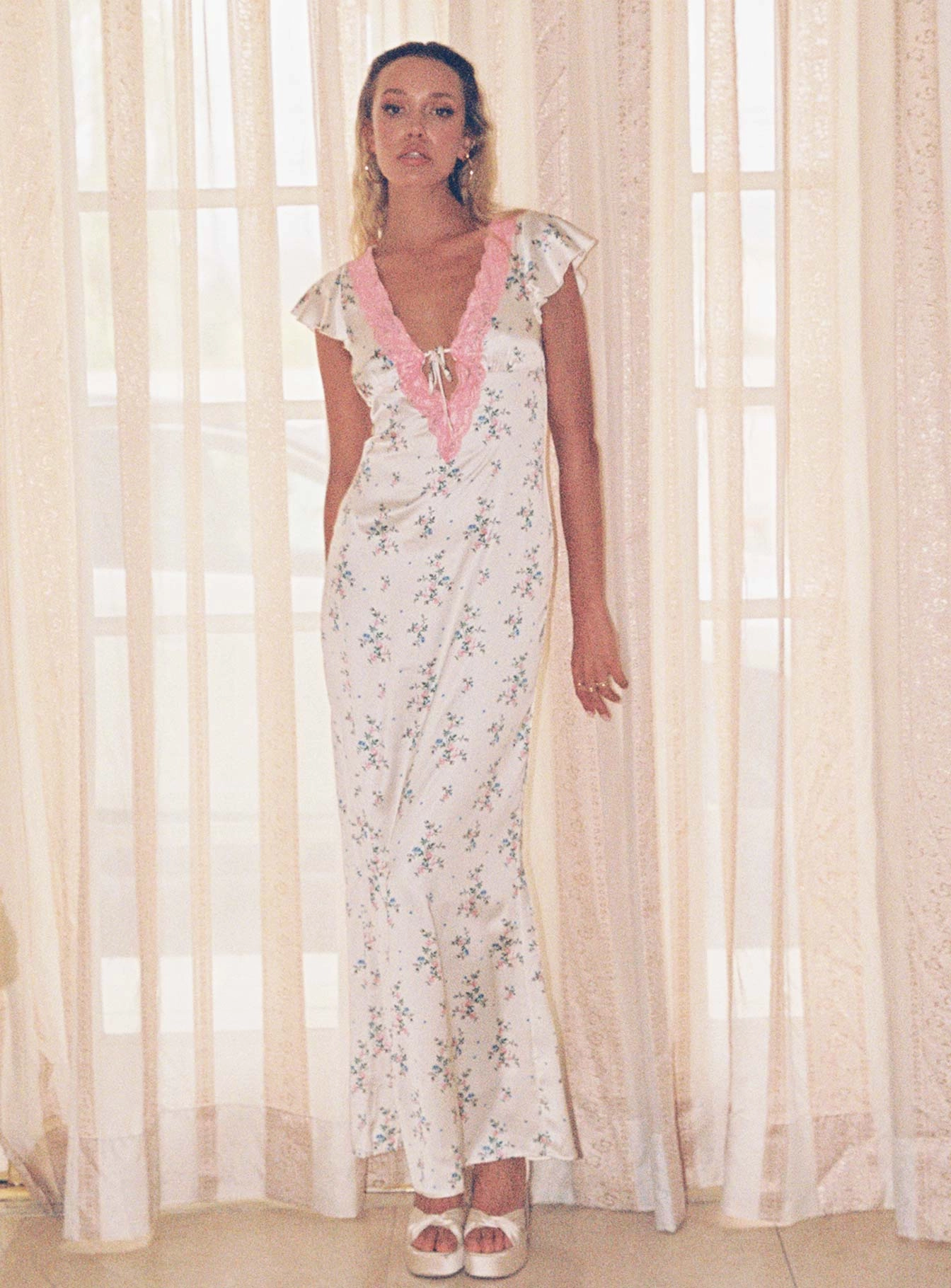 Elegant Everyday Armas Lace Trim Maxi Dress Floral