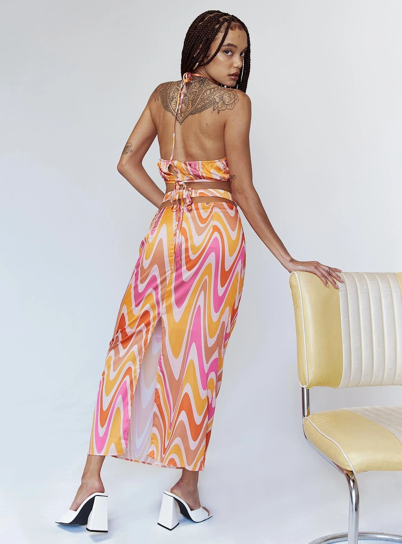 Modern Cut Aurora Set Orange Multi