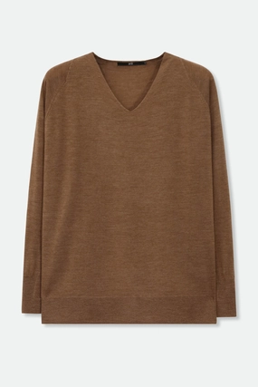 AVERY AMICO BOYFRIEND V NECK IN FINE ITALIAN MERINO Cozy Design Fit