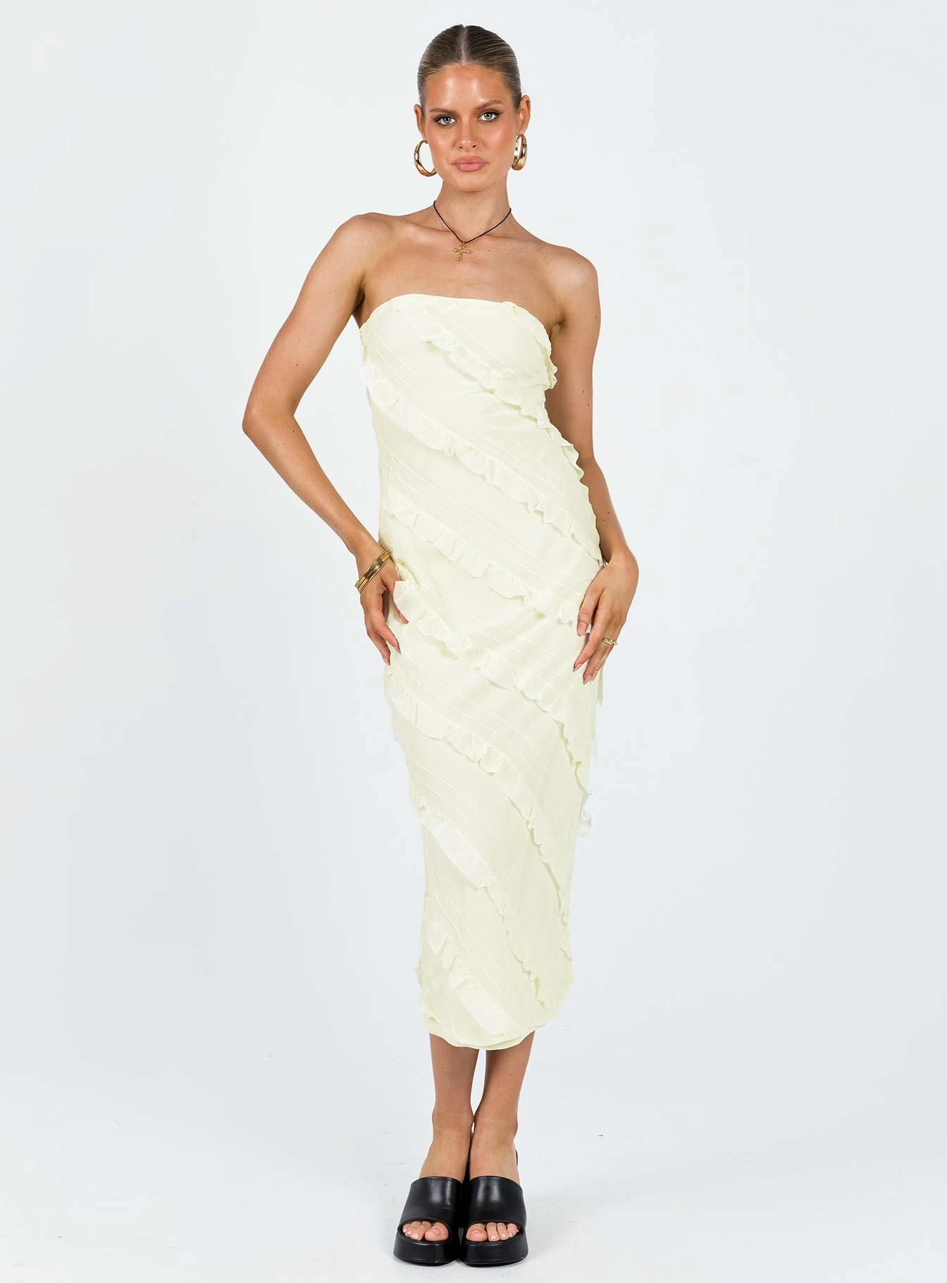 Baylie Maxi Dress Yellow Soft and Chic SmoothEdgeFinish