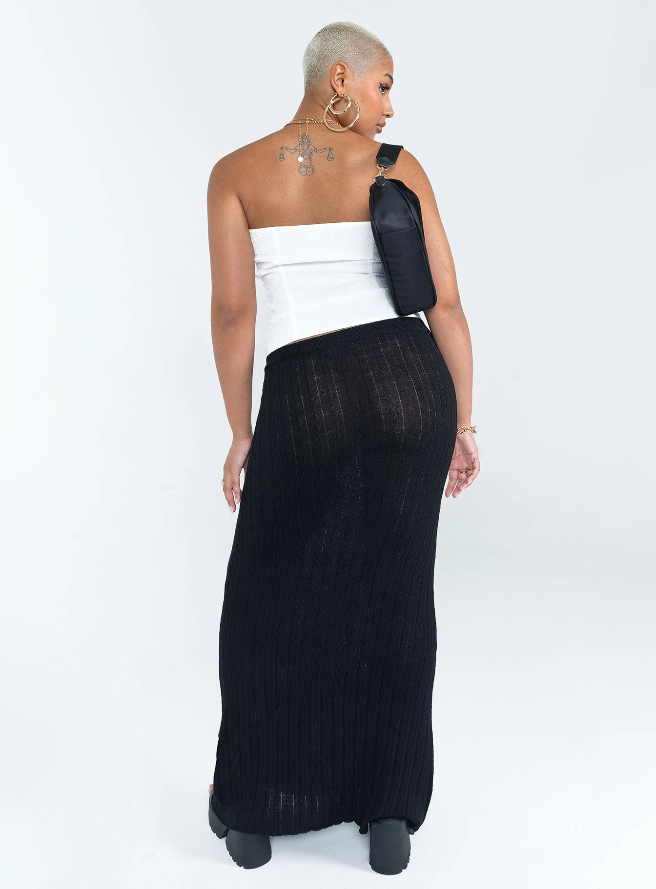 Pocket Design Belle Knit Maxi Skirt Black
