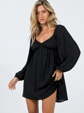 Cozy and Comfortable Art Soul Bettie Mini Dress Black