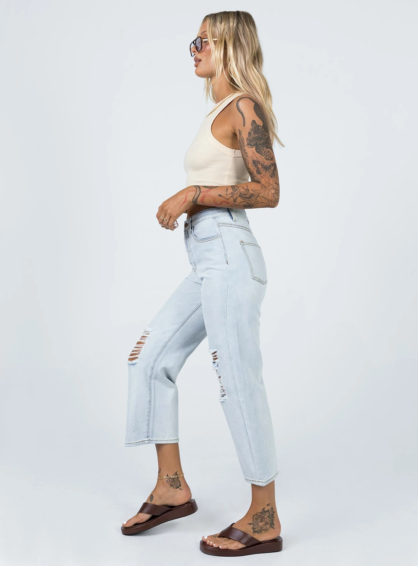 Billed Ripped Jean Light Wash Denim Smooth Road Trip Go To Piece