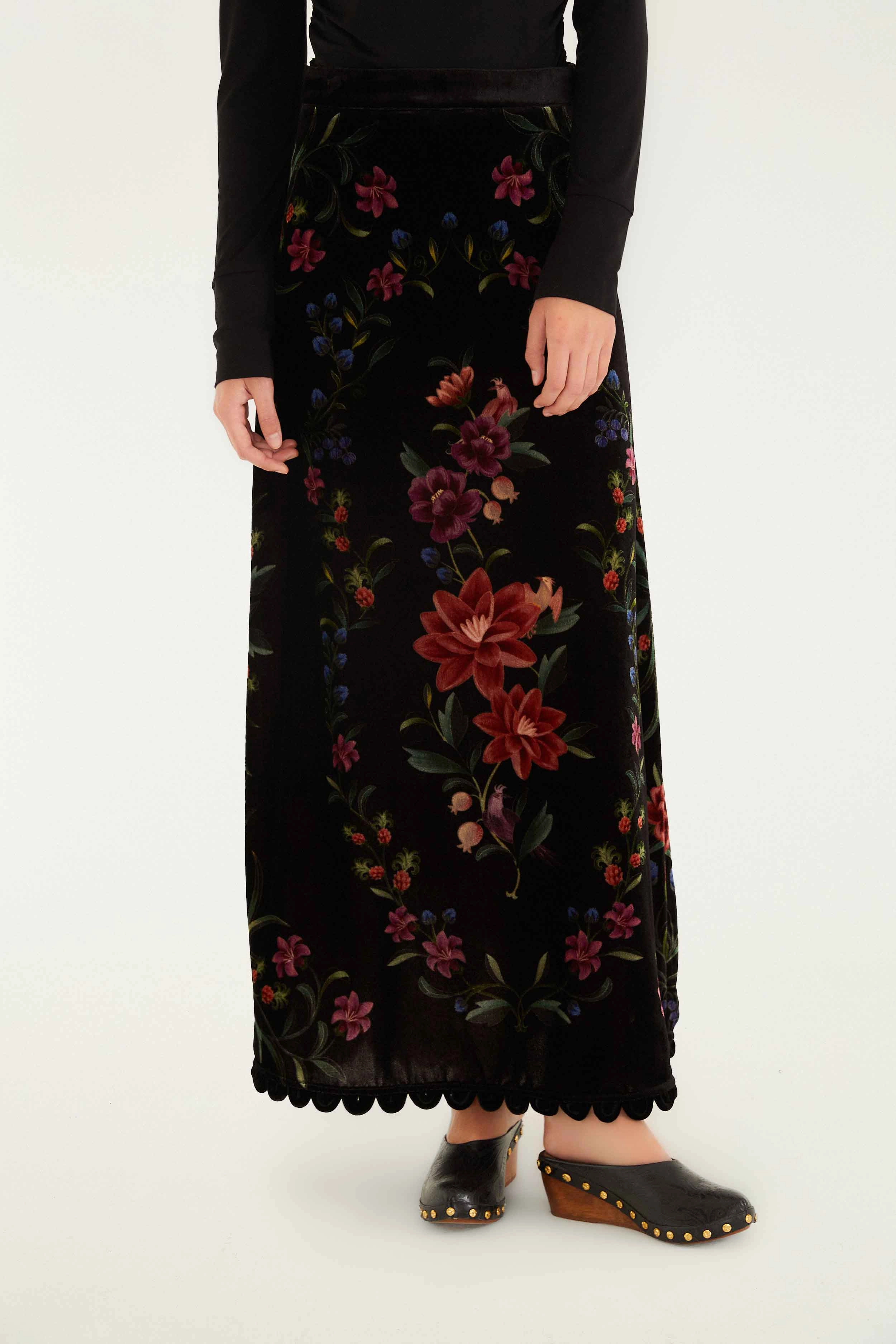 Black Belle Garden Scallop Hem Midi Skirt Bohemian vibe Faux Leather