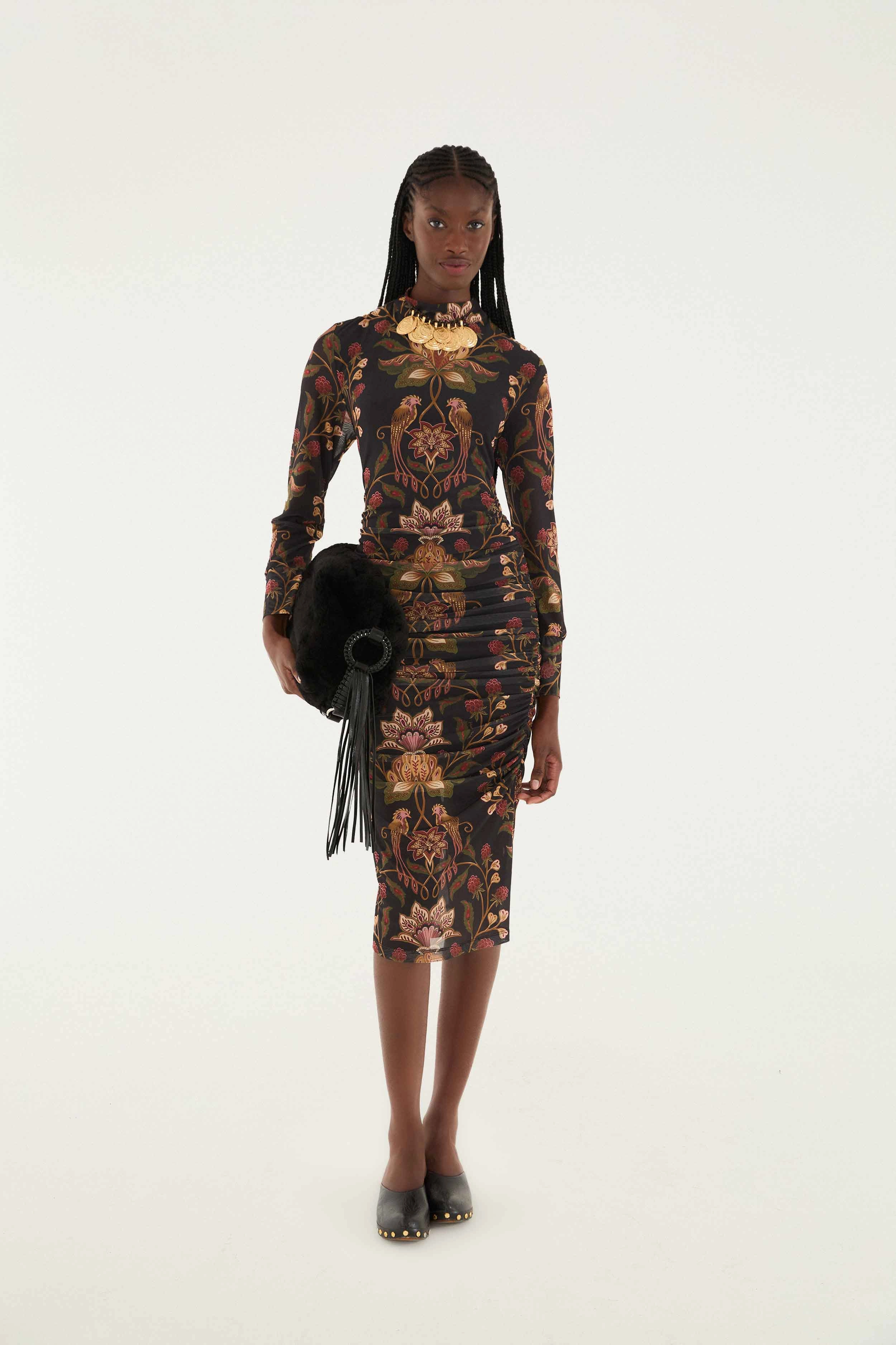 Black Berry Garden Tulle Midi Dress Aesthetic Look Smart Fit Wear Timeless Fashion