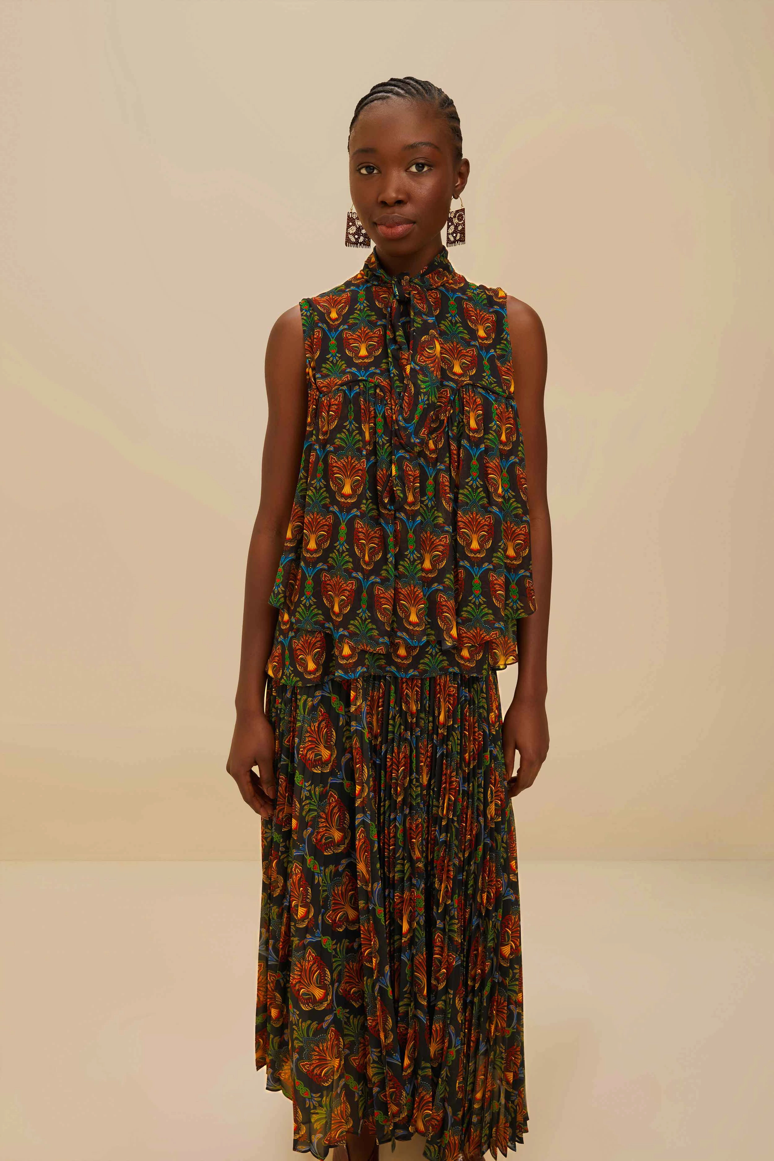 Silk Touch Layered Design Black Boho Panther Pleated Maxi Skirt