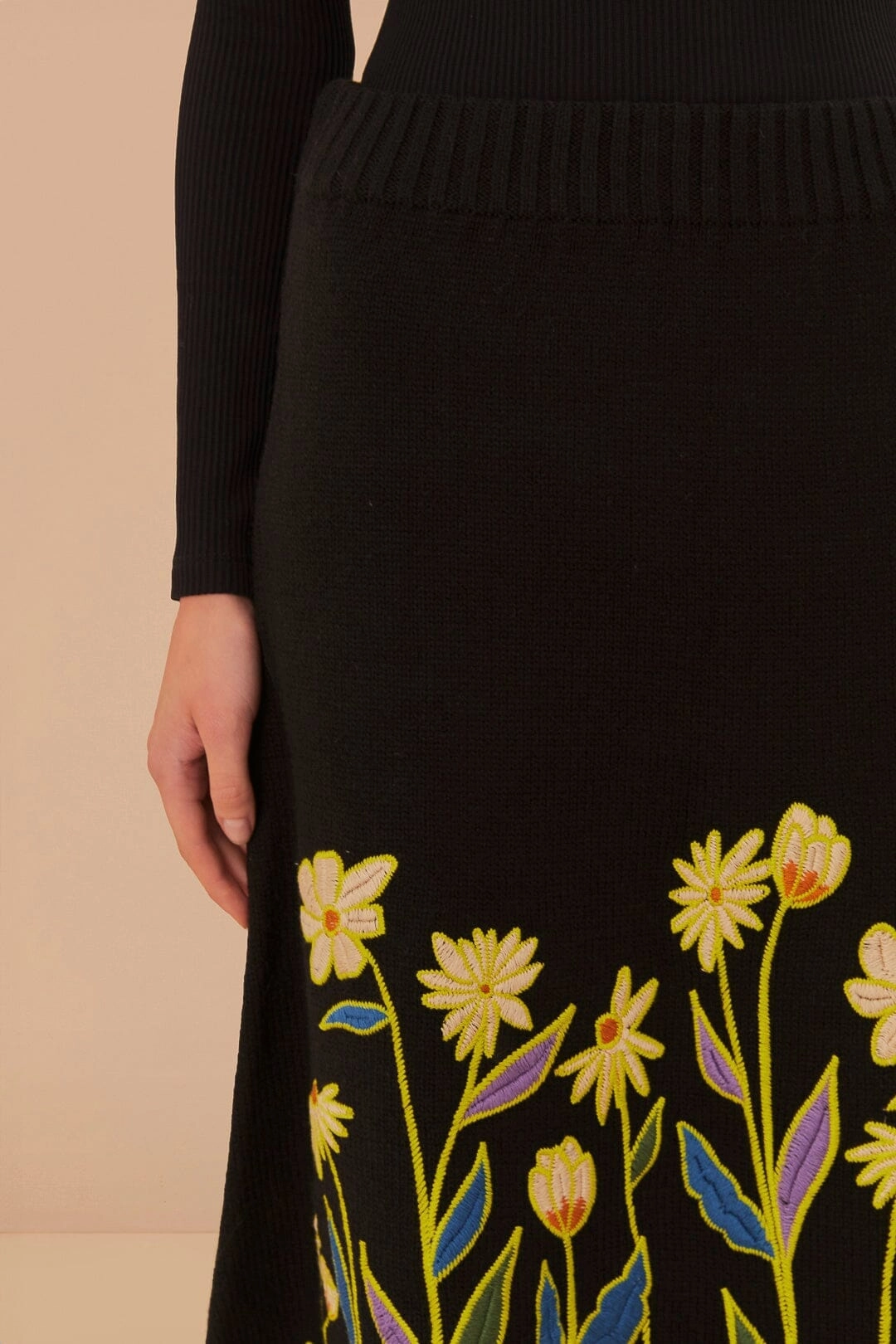 Black Farm Rio Flowers Embroidered Knit Skirt Must Have Feature Seasonal Drop