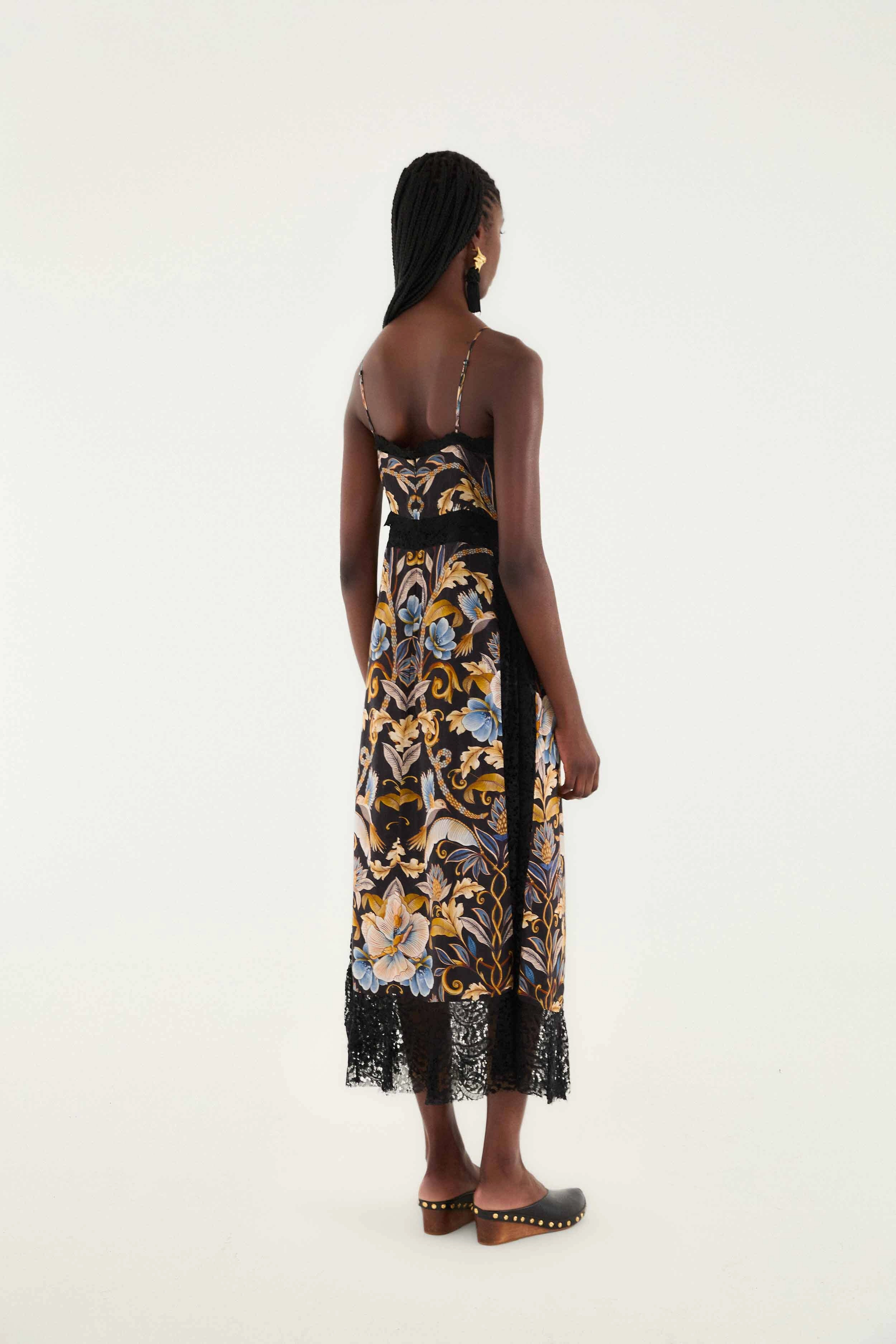 Comfort Layer Flow Ready Black Flowerful Garden Midi Dress Unique Garb