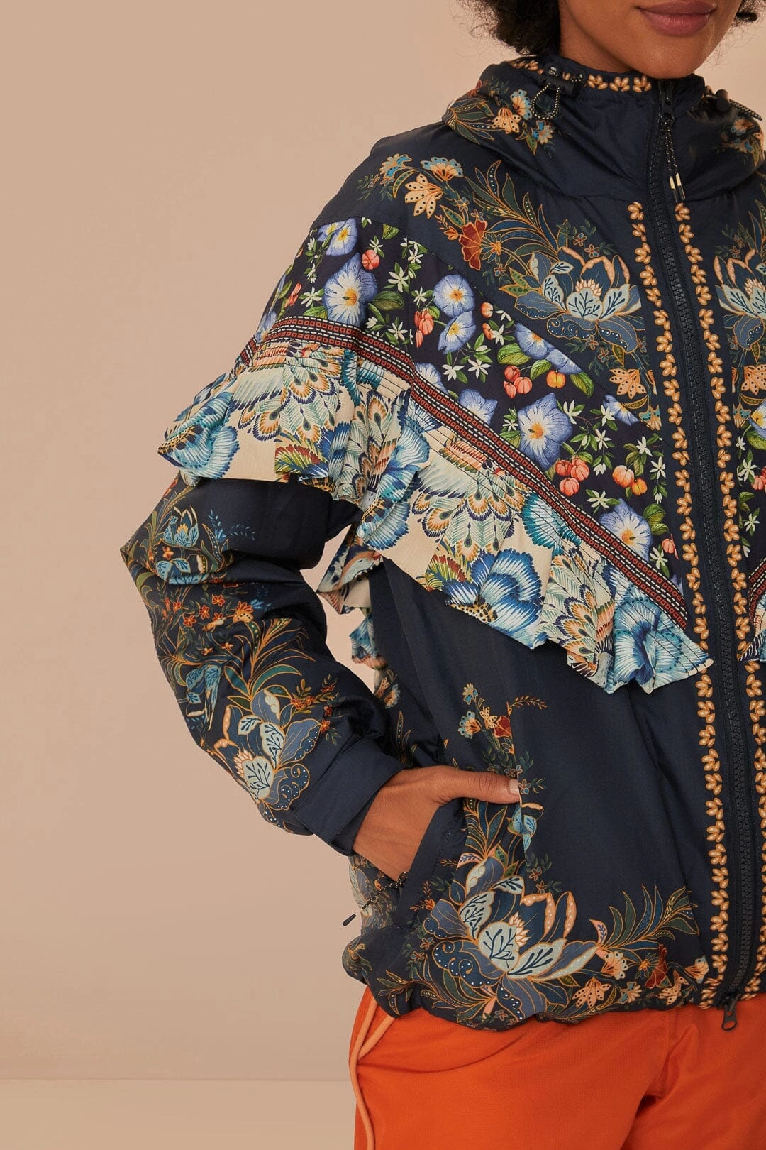 Black Flowers Ruffle Ski Jacket InterchangeableLining