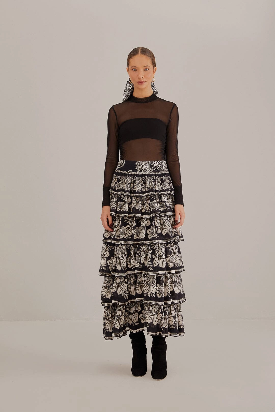 Black Paisley Bloom Tiered Skirt Abrasion resistant