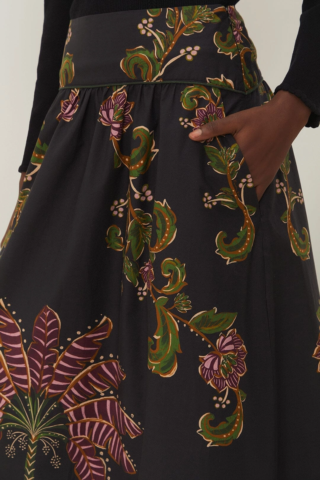 Easy Style Black Ravenala Midi Skirt