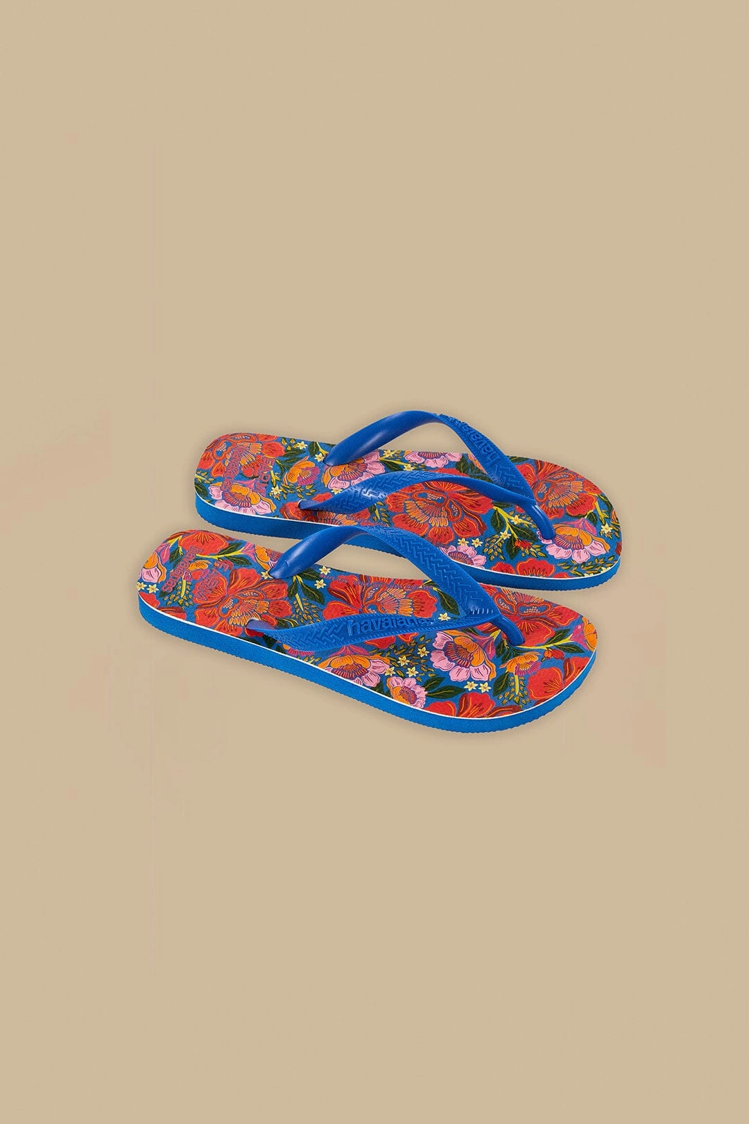 All-Age Fit Blue Flowers Garden Havaianas Sandals