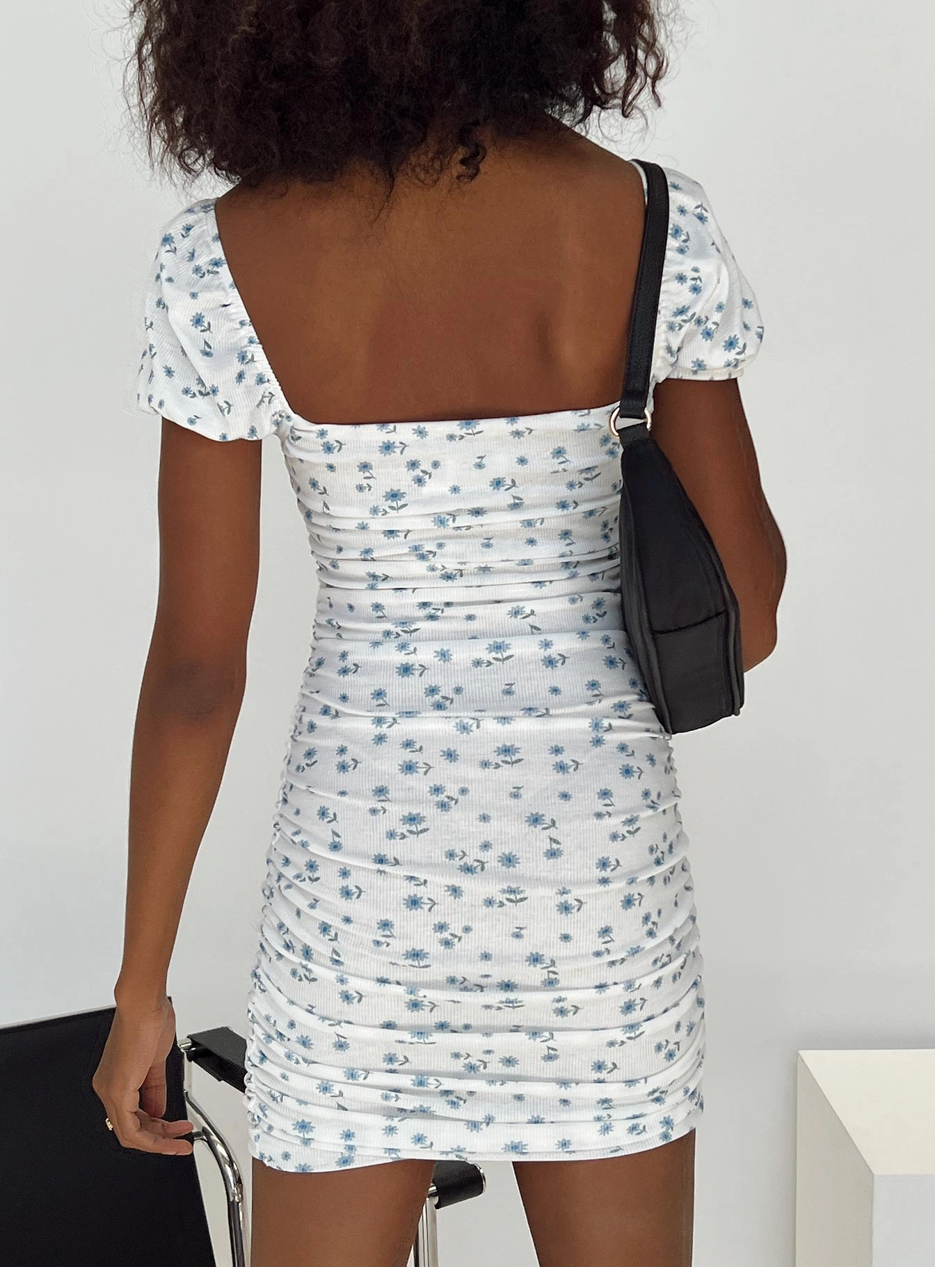 Charvi Mini Dress Blue Floral Timeless Fit Look Casual Lines