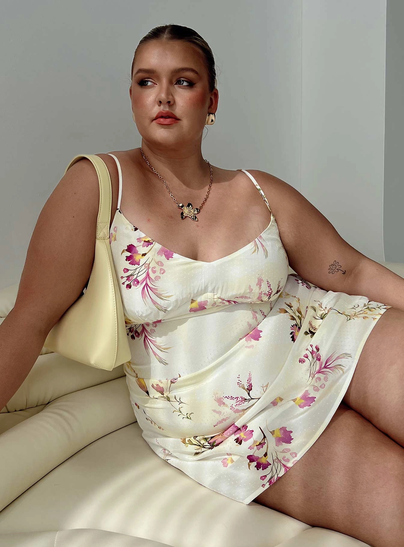 Casual Layers Jaye Mini Dress Floral Curve
