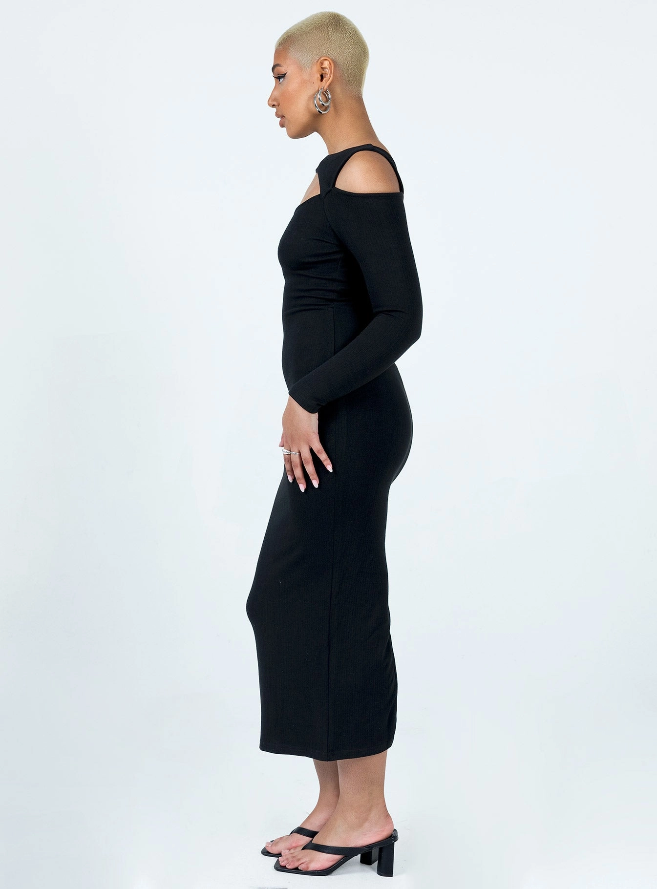 Scalloped-Edge Day Ready Look Cabrera Midi Dress Black