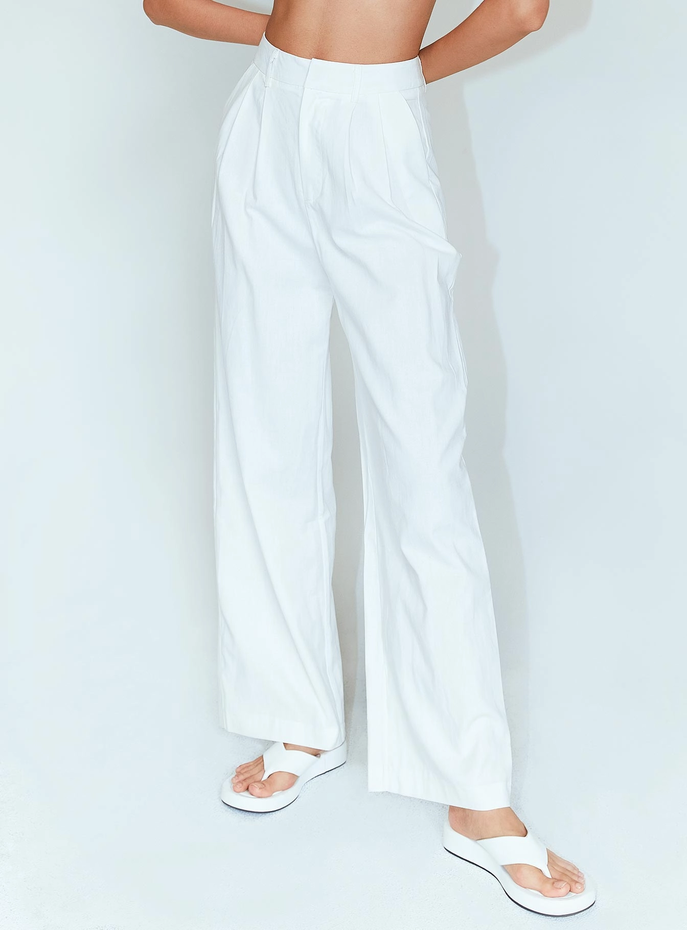 Relaxed Cut Ayla Linen Pants White Petite
