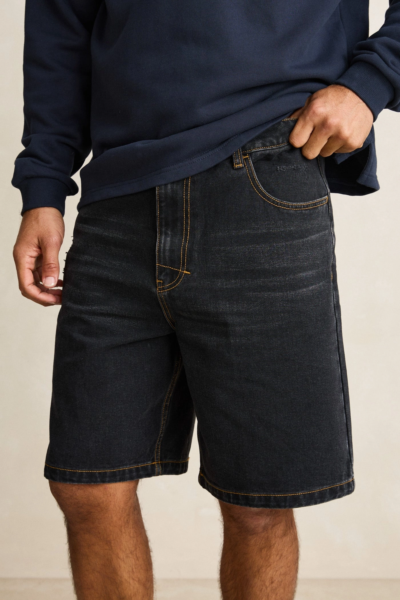 Silk Touch Weekend Wear Subtle Distress Short Worn Black