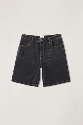 Free Size Adjuster Subtle Distress Short Worn Black