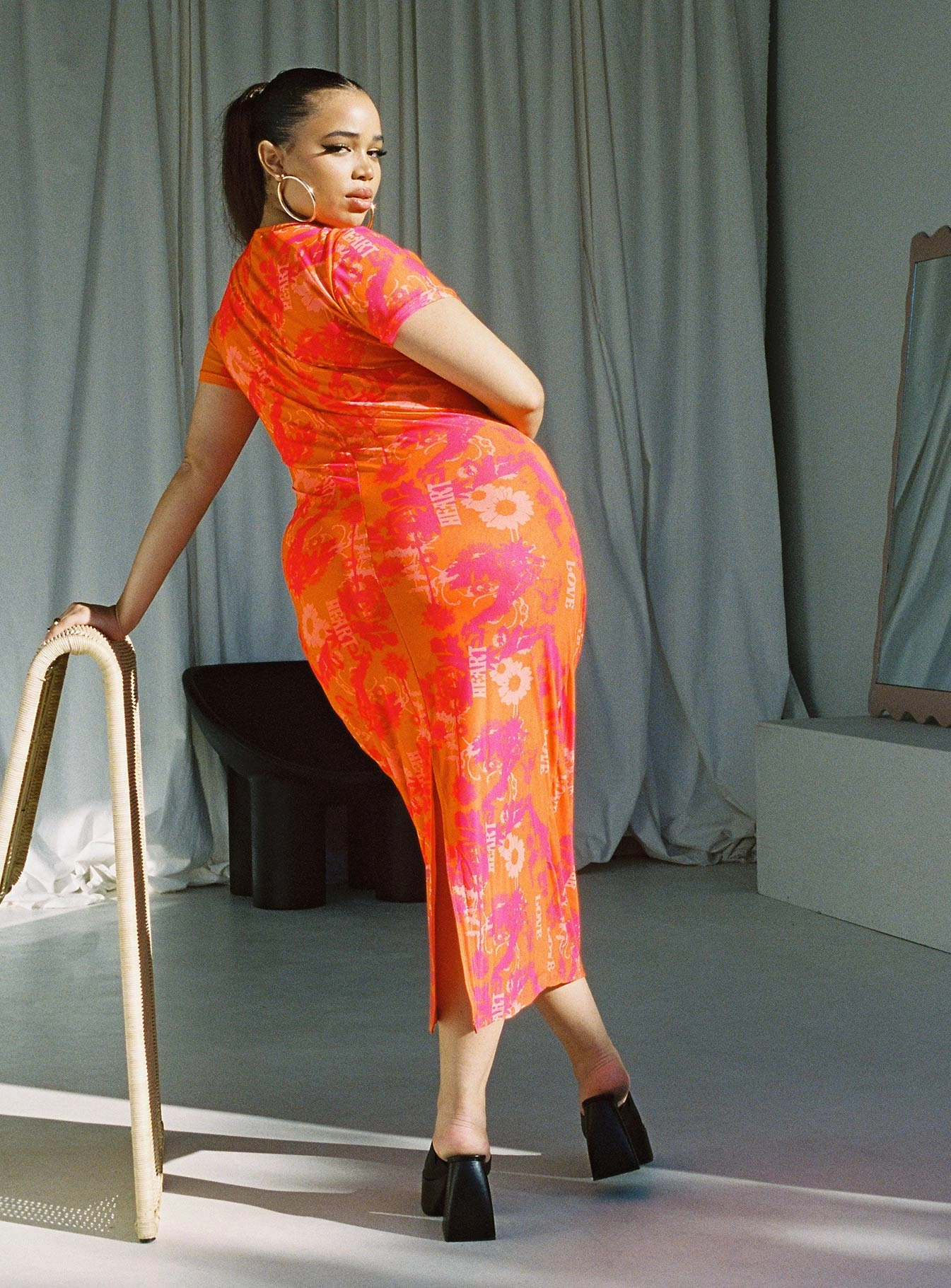skin friendly Romantic dinner wear Stella Midi Dress Orange Multi Curve