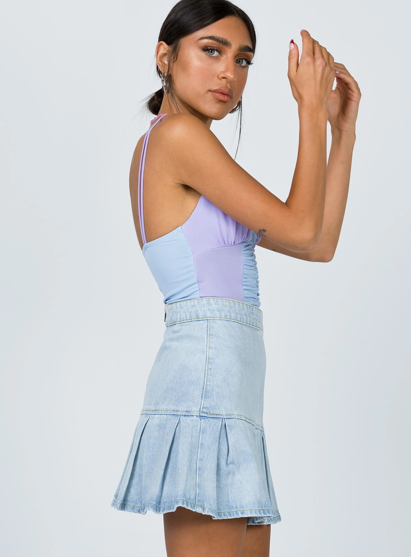 Cruise Attire Fashion Details Rescue Me Pleat Mini Skirt Light Wash Denim