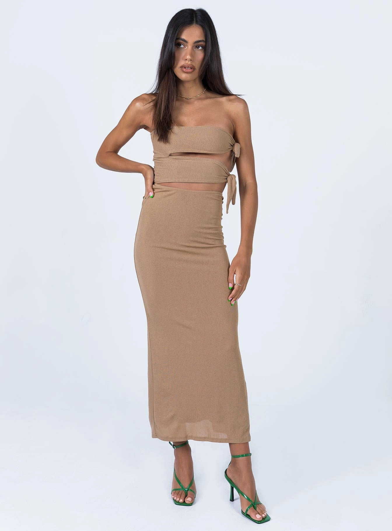 Chic Silhouette Stylish Appearance Catherine Maxi Dress Brown