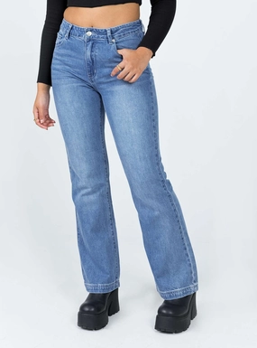Classic Weekend Getaway Slim Family Style Daily Wear Cholula Straight Leg Denim Jeans