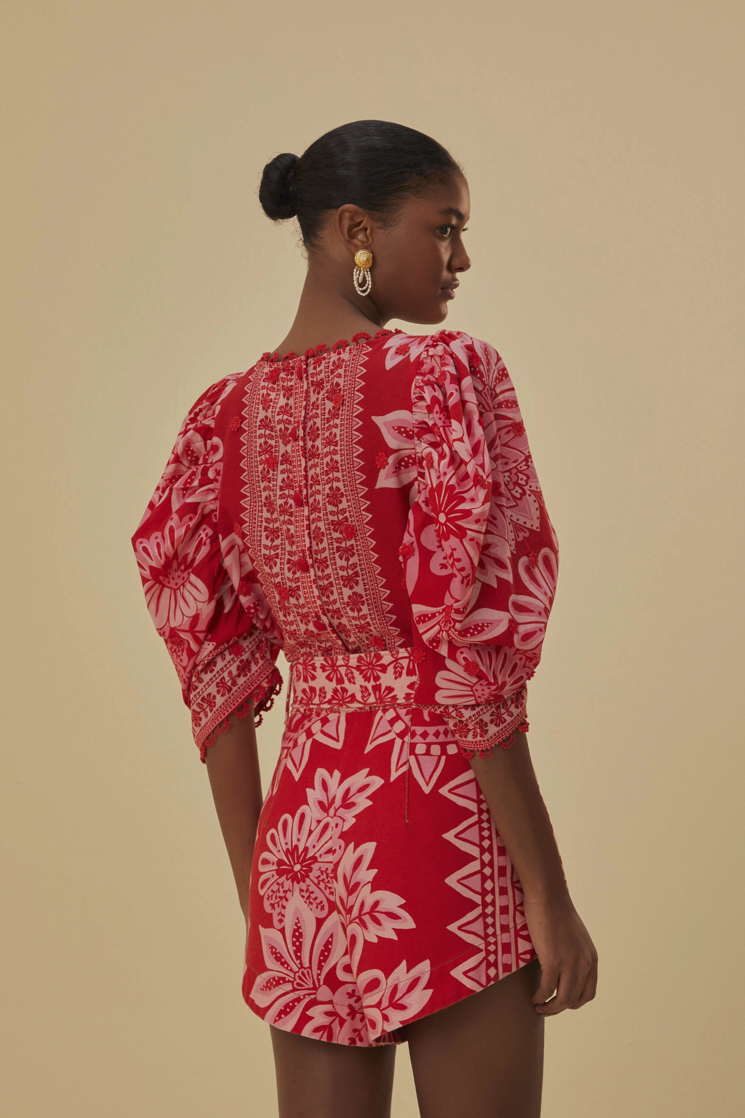 Stylish Shorts Trendy Fit Flora Tapestry Red Shorts