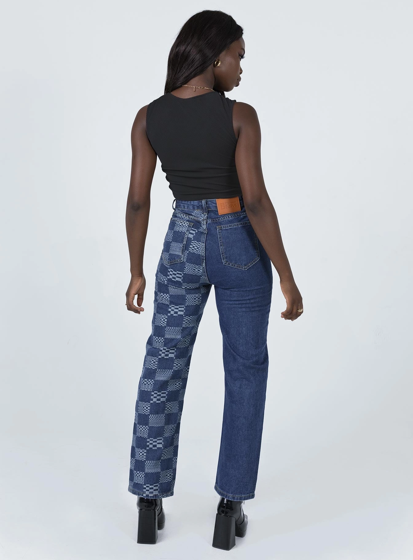 Cher Straight Leg Denim Jeans Great Base Lightweight Material