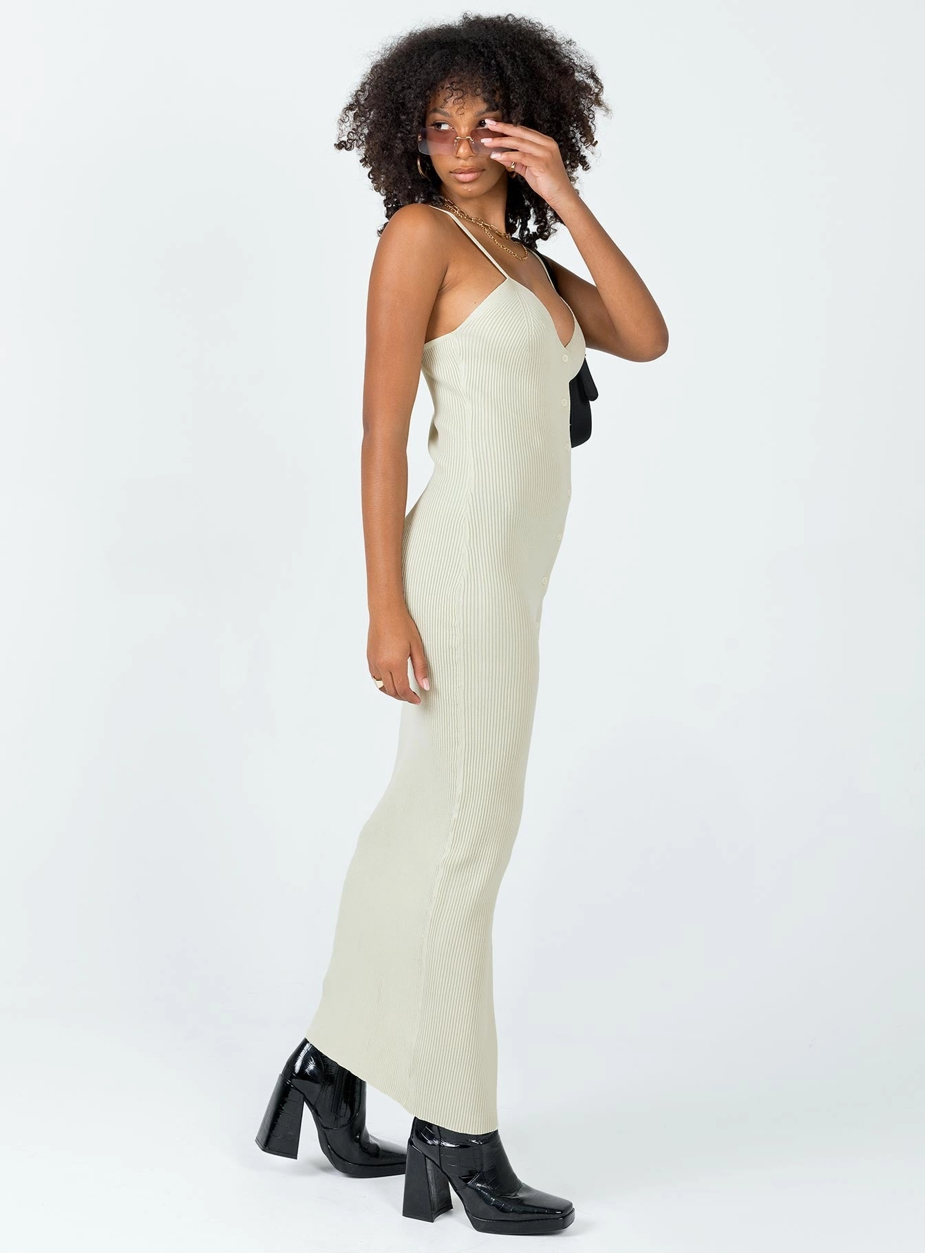 Feminine fit-and-flare silhouette Dropped-Waist Casa Midi Dress Cream