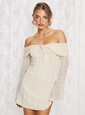 Vibrant evening gown Colettie Long Sleeve Mini Dress Cream