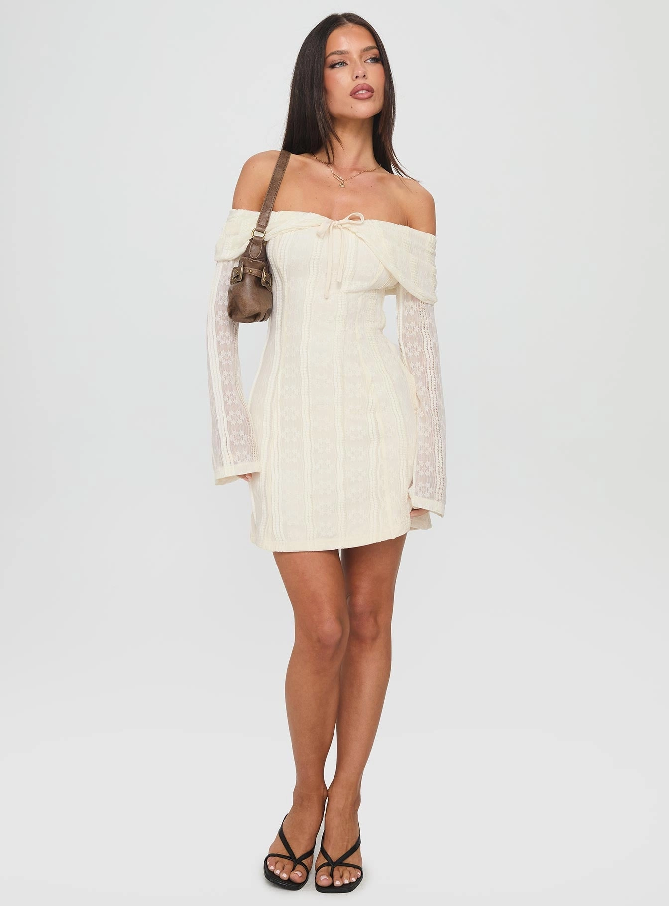 Noble Glow Pleat Breeze Colettie Long Sleeve Mini Dress Cream