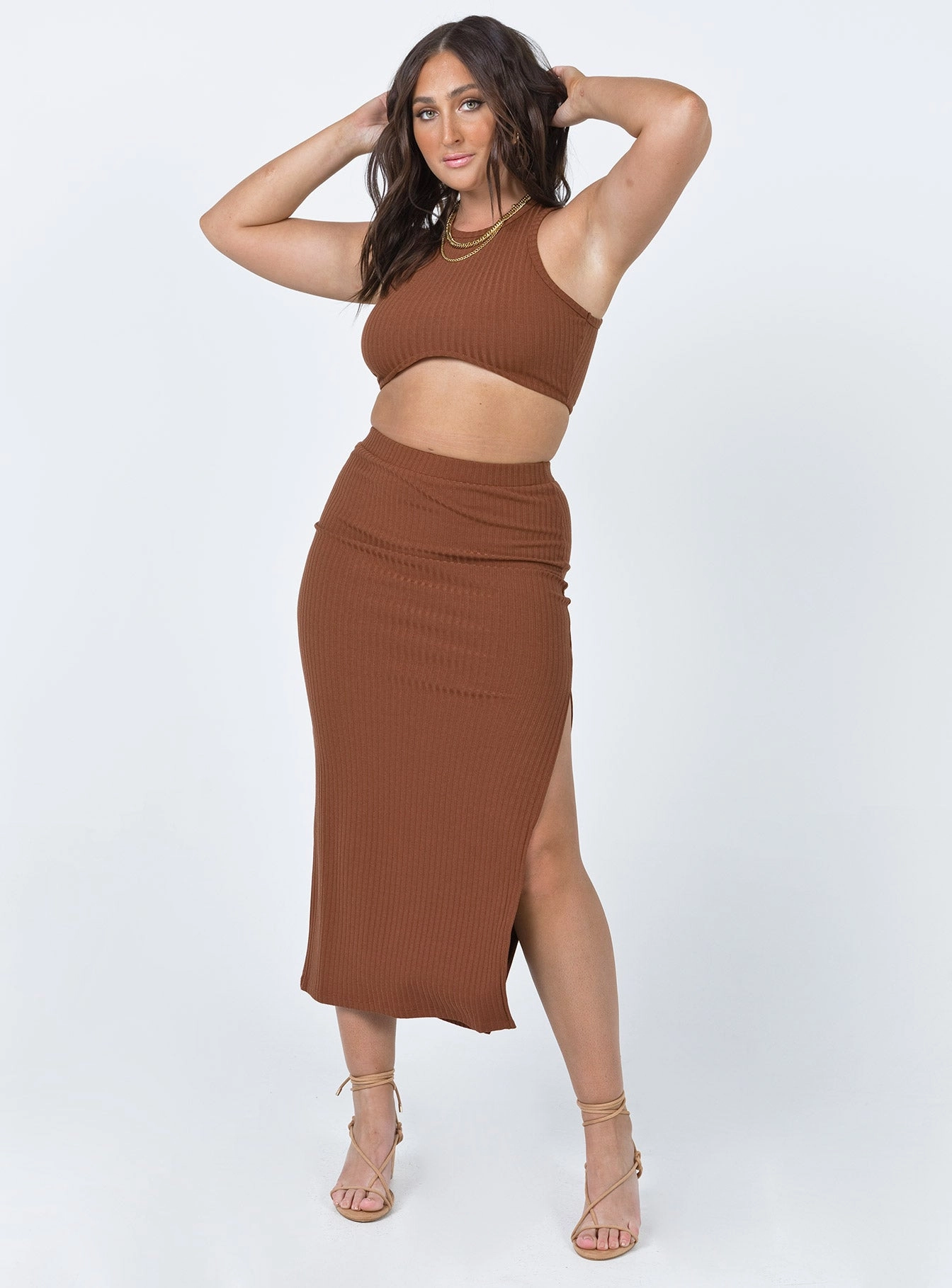 Breezy Look Modern Design Ellie Set Brown