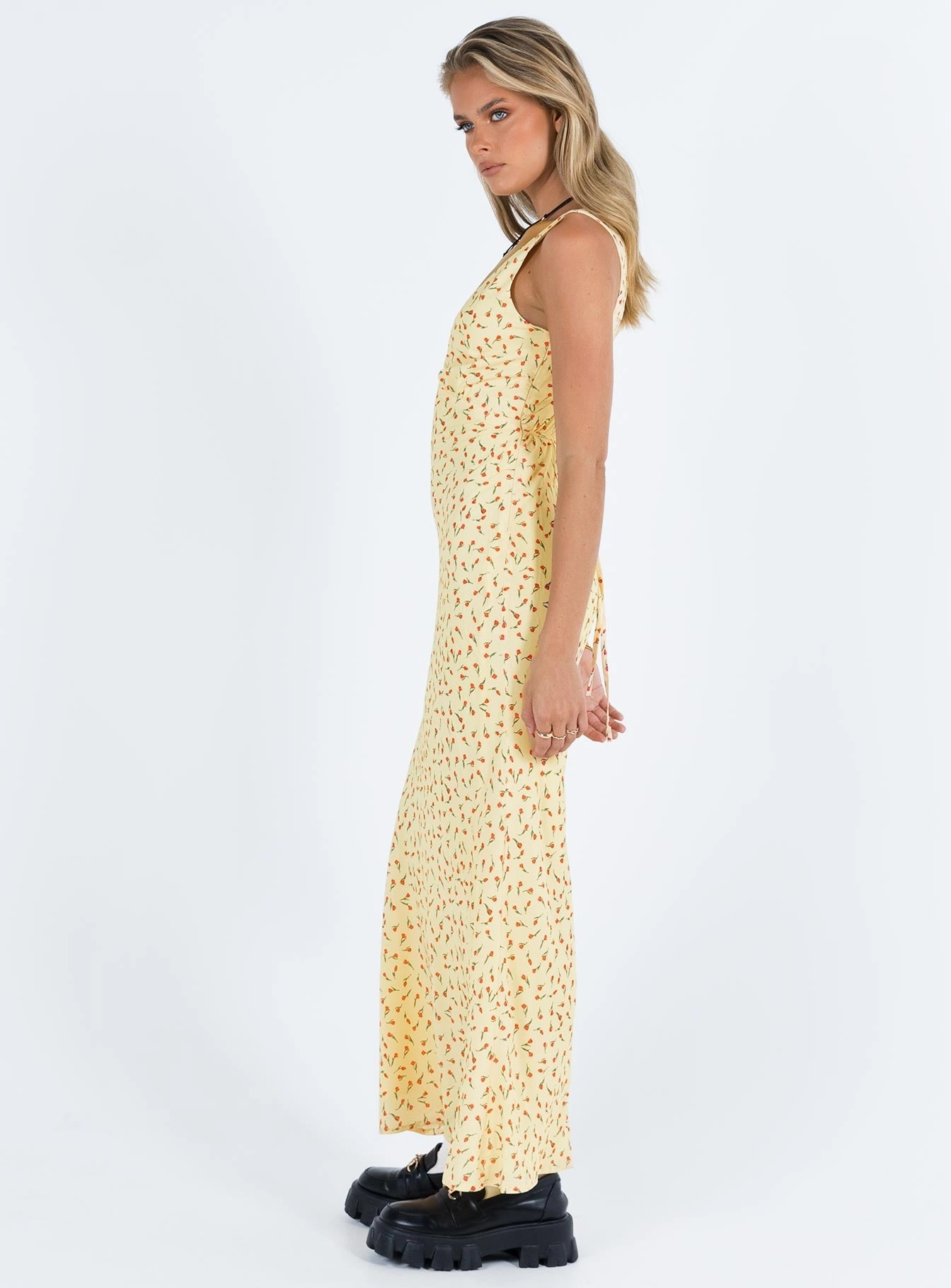 Nellie Maxi Dress Yellow / Red Floral Minimalist-Trend Trendy floral dress