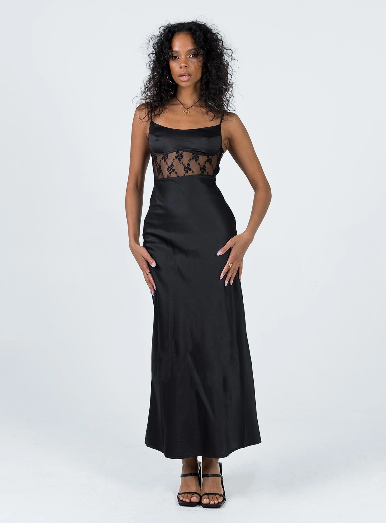 Seasonal piece Bright Bloom Maybelle Maxi Dress Black